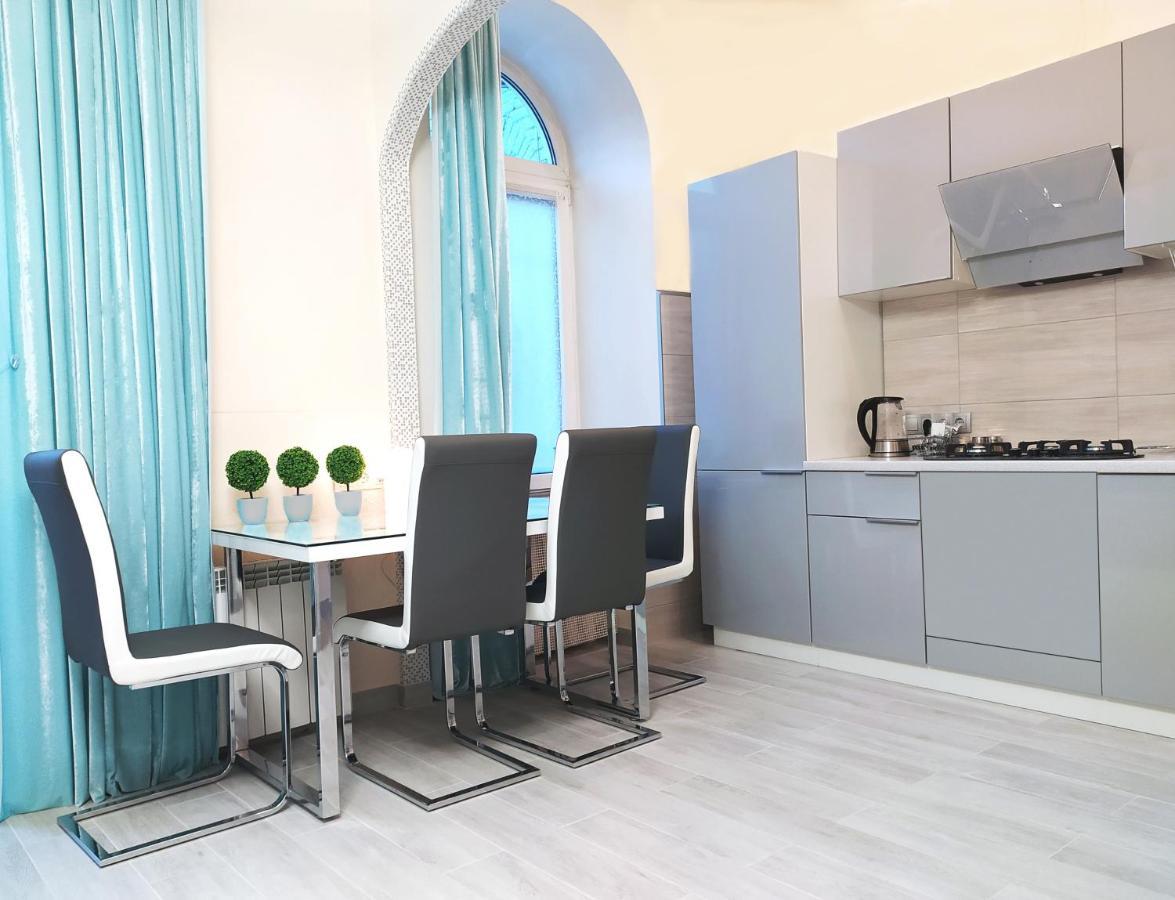 Apartment Luxury Centre Located Kyjev Exteriér fotografie